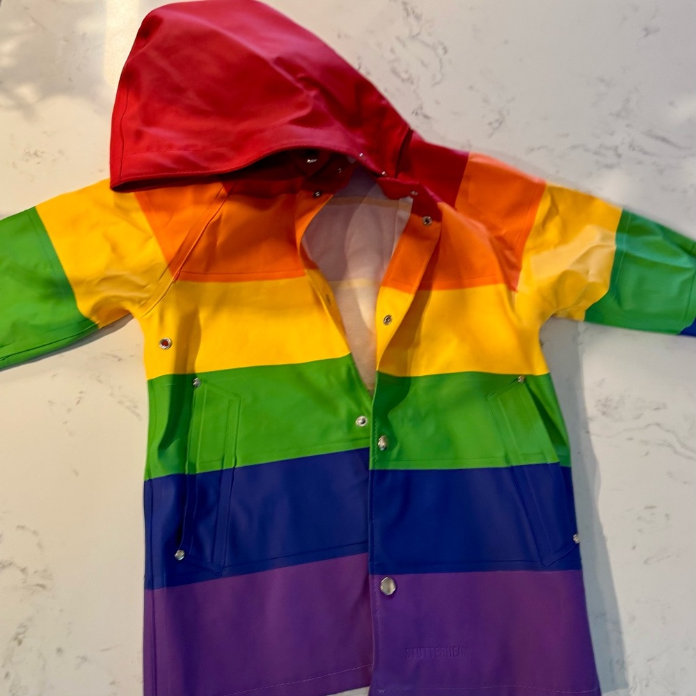 Stutterheim rainbow Raincoat Classic Design for kids!!